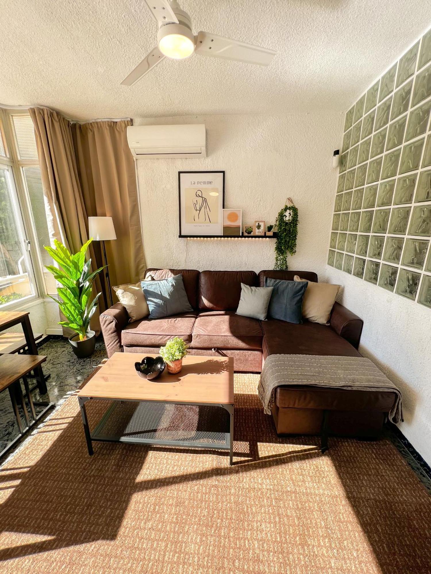 Cozy And Bright Flat With Pool Lägenhet Torremolinos Exteriör bild