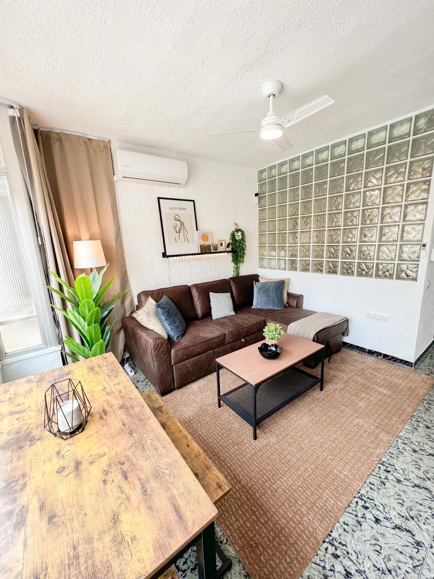 Cozy And Bright Flat With Pool Lägenhet Torremolinos Exteriör bild