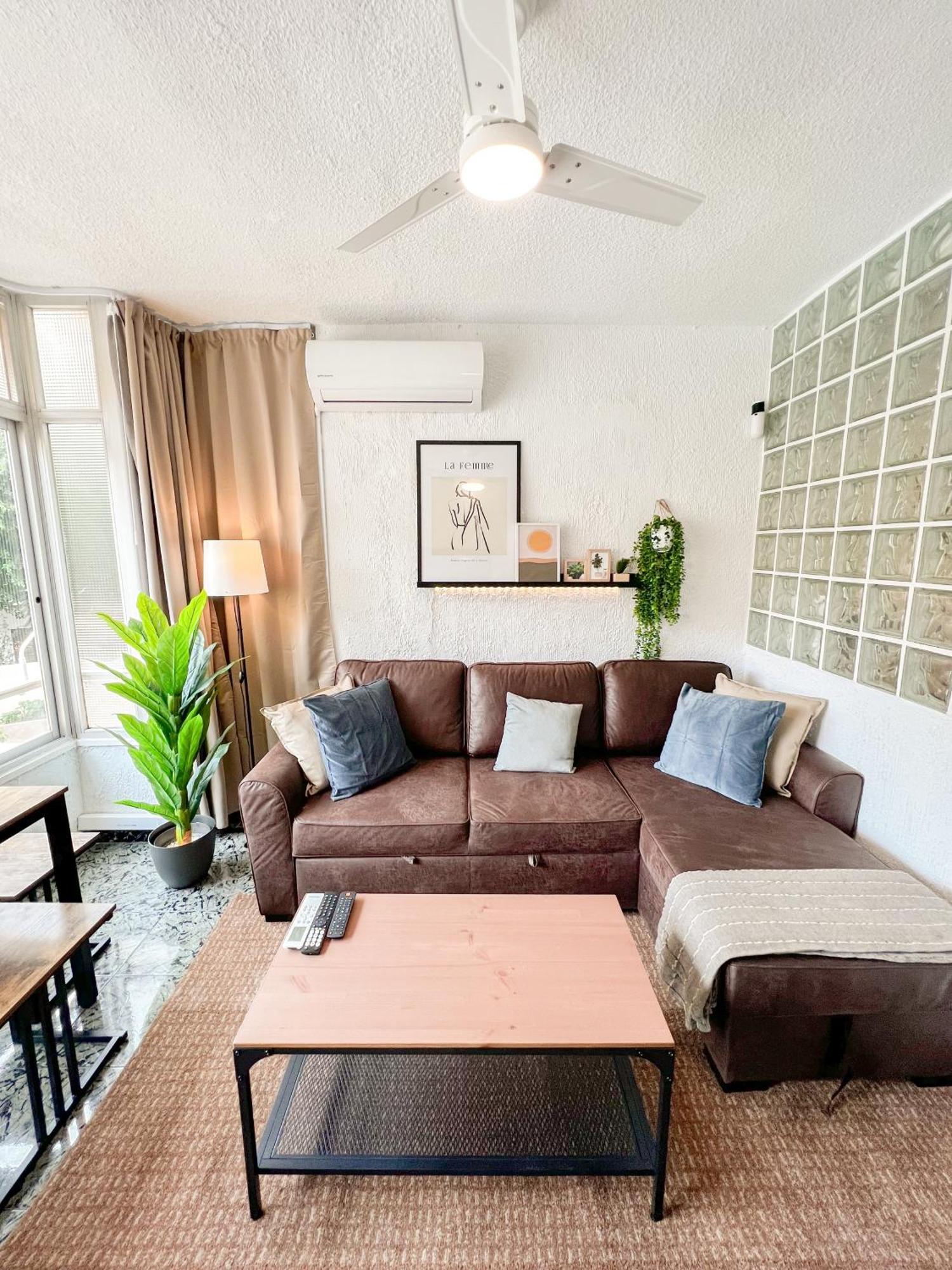 Cozy And Bright Flat With Pool Lägenhet Torremolinos Exteriör bild