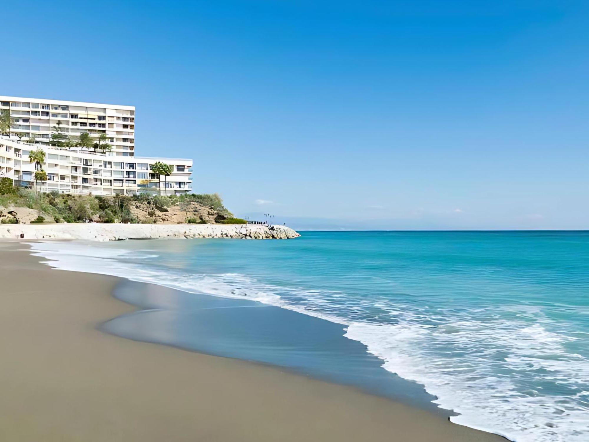 Cozy And Bright Flat With Pool Lägenhet Torremolinos Exteriör bild
